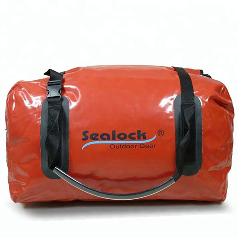 80-liitrine veekindel kott punase PVC-ga